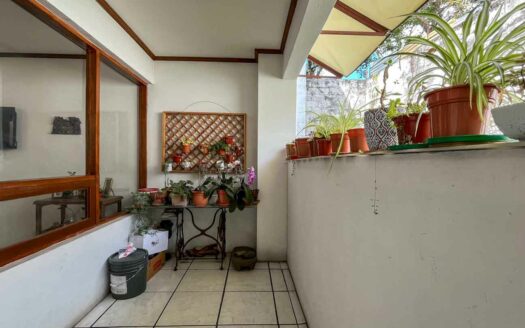 Casa en venta en San Antonio de Desamparados, ideal para vivienda o uso comercial COD#142618