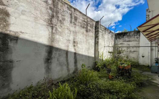 Casa en venta en San Antonio de Desamparados, ideal para vivienda o uso comercial COD#142618