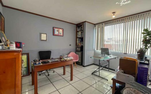 Casa en venta en San Antonio de Desamparados, ideal para vivienda o uso comercial COD#142618