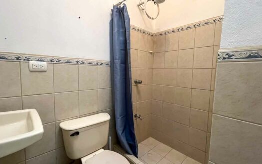 Apartamento en Alquiler en Plazoleta San Antonio de Desamparados, zona céntrica y segura COD#142605
