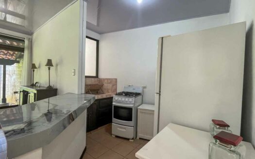 Apartamento en Alquiler en Plazoleta San Antonio de Desamparados, zona céntrica y segura COD#142605