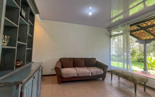 Apartamento en Alquiler en Plazoleta San Antonio de Desamparados, zona céntrica y segura COD#142605
