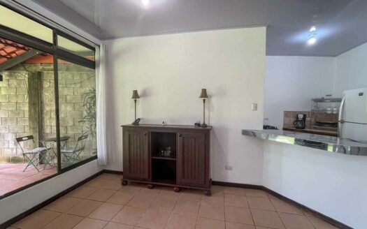Apartamento en Alquiler en Plazoleta San Antonio de Desamparados, zona céntrica y segura COD#142605