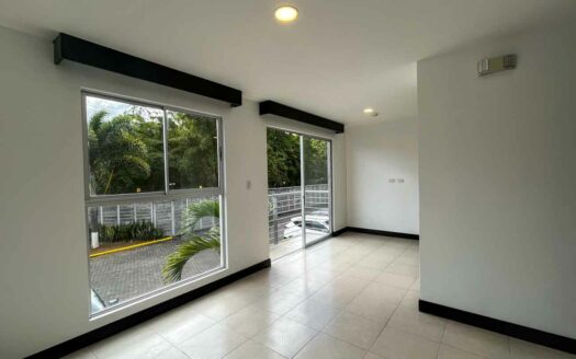 Apartamento en San Sebastián, San José primer piso, con piscina y seguridad COD#143582