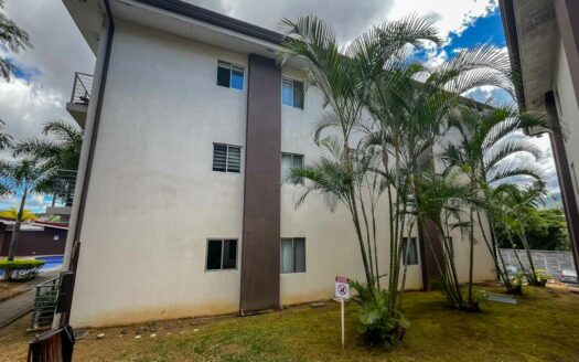 Apartamento en San Sebastián, San José primer piso, con piscina y seguridad COD#143582