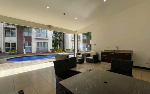 Apartamento en San Sebastián, San José primer piso, con piscina y seguridad COD#143582