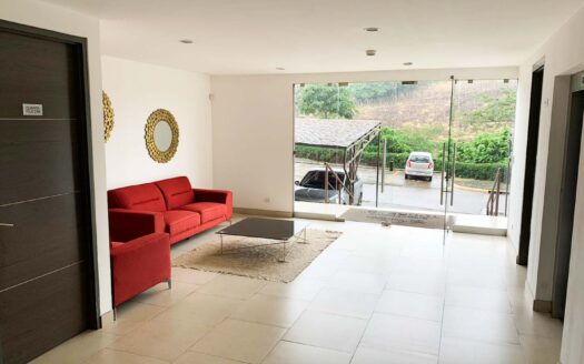 Apartamento En Venta En San Pablo De Heredia, Remate Bancario De Contado. Código 142981