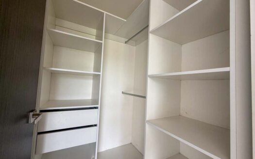 Apartamento En Venta En San Pablo De Heredia, 2 habitaciones y en Planta Baja. Remate Bancario. Código 142981