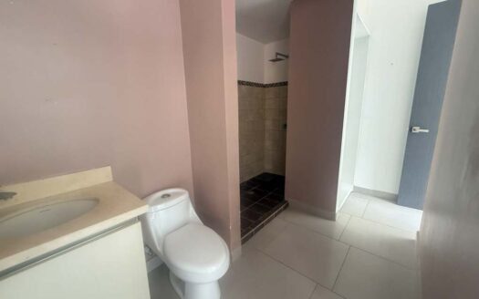 Apartamento En Venta En San Pablo De Heredia, Remate Bancario De Contado. Código 142981