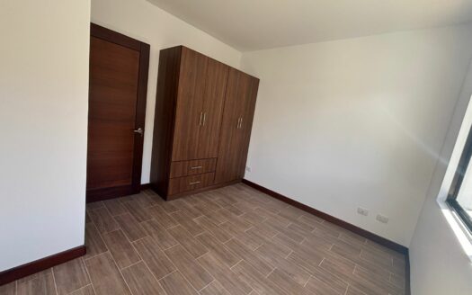 Espectaculares Casas en venta- Condominio en Agua Caliente de Cartago. Cod. 142087