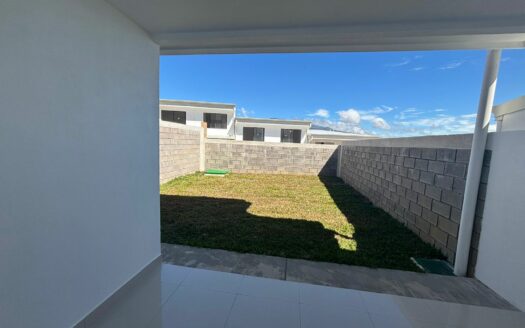 Espectaculares Casas en venta- Condominio en Agua Caliente de Cartago. Cod. 142087