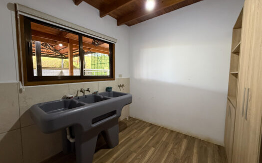 Hermosa Propiedad de 183.732 m2 en Las Montañas de Bajo La Hondura, Dulce Nombre de Coronado COD 143811