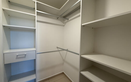 Hermoso Apartamento en Planta Baja, con Variedad de Amenidades en Condominio Bambú Rivera Tibás COD 143377