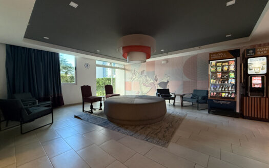 Hermoso Apartamento en Planta Baja, con Variedad de Amenidades en Condominio Bambú Rivera Tibás COD 143377