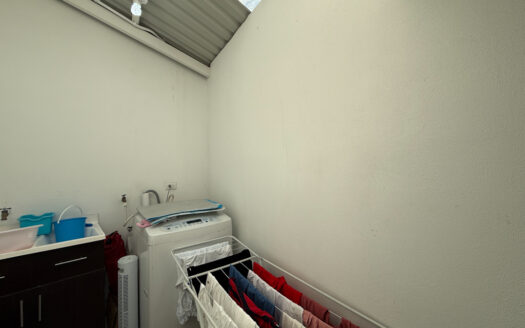 Casa y Apartamento Cerca del Estadio Coyella Fonseca, Guadalupe, Goicoechea COD 142371