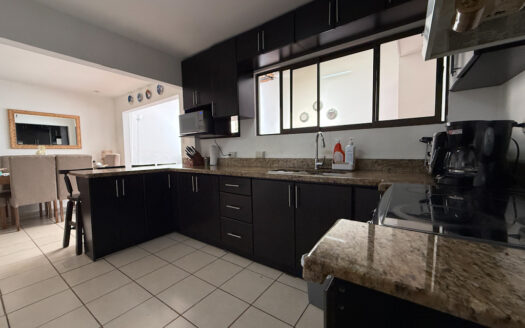 Casa y Apartamento Cerca del Estadio Coyella Fonseca, Guadalupe, Goicoechea COD 142371