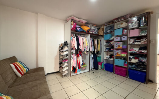 Casa y Apartamento Cerca del Estadio Coyella Fonseca, Guadalupe, Goicoechea COD 142371