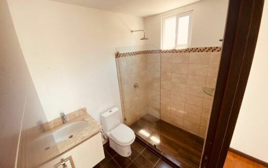 Apartamento En Venta En San Pablo De Heredia, Remate Bancario De Contado. Código 142981