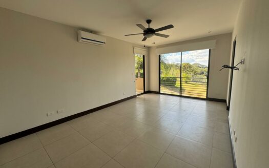 🏡 ¡Vive el Lujo Natural! Rebajada !!! a $359,000 Casa en Guachipelín con Hermosas Vistas, Amenidades y Precio de Oportunidad Cód 142558