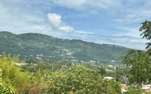 La oportunidad de comprar la casa de sus sueños con una vista increíble de día y de noche solo en Escazú, Cód 142251