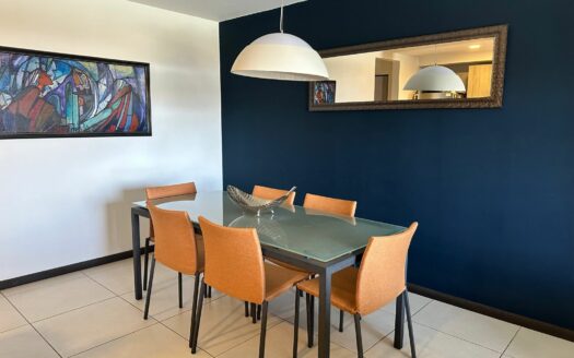 Increíble Oportunidad !!! Apartamento en San Antonio de Escazú, en una zona de fácil acceso a Escazú, ruta 27 y supermercados. Cód 142580