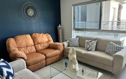 Increíble Oportunidad !!! Apartamento en San Antonio de Escazú, en una zona de fácil acceso a Escazú, ruta 27 y supermercados. Cód 142580