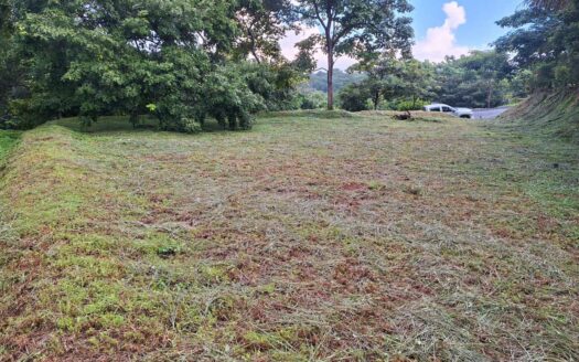 Lote en Condominio en Marbella | a Minutos del Mar 🌿🌊 COD:143230