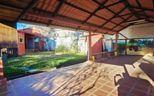 ¡REMATE BANCARIO! Oportunidad de Casa de Una Planta con Local Comercial y Amplio Terreno de 600 m2 en Tambor de Alajuela. COD. 143779