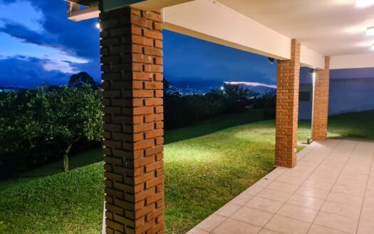 Lote En Venta En San Rafael De Montes De Oca, 1.393 m² Plano Con Vista cod.142118