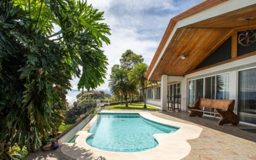 Casa En Venta En Atenas, Hacienda Atenas Con Piscina Infinity Y Amplio Terreno – House For Sale In Atenas, Hacienda Atenas With Infinity Pool And Large Lot.cod.144035