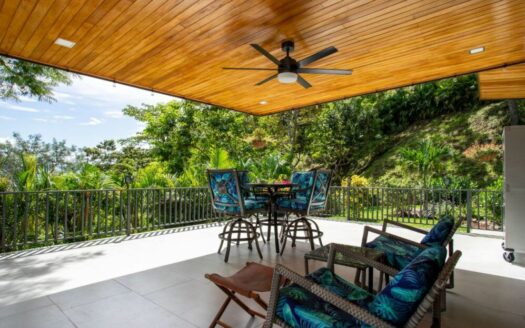 Casa En Venta En Atenas, Hacienda Atenas Con Piscina Y Lote De 7.012 m² – House For Sale In Atenas, Hacienda Atenas With Pool And 7,012 m² cod.144200