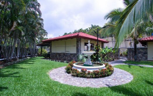 Casa En Venta En Atenas, Vista Atenas Con Casa De Huéspedes Y Piscina-House For Sale In Atenas, Vista Atenas With Guest House And Pool.cod.143996