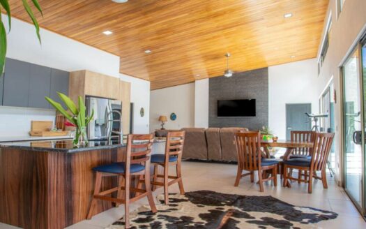 Casa En Venta En Atenas, Hacienda Atenas Con Piscina Y Lote De 7.012 m² – House For Sale In Atenas, Hacienda Atenas With Pool And 7,012 m² cod.144200