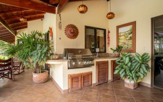 Casa En Venta En Atenas, Vista Atenas Con Casa De Huéspedes Y Piscina-House For Sale In Atenas, Vista Atenas With Guest House And Pool.cod.143996