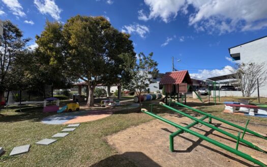 Tres Ríos: Hermosa Casa en Condominio Vistas de Monserrat con 3 Habitaciones. #144501
