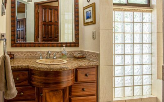 Casa En Venta En Atenas, Vista Atenas Con Casa De Huéspedes Y Piscina-House For Sale In Atenas, Vista Atenas With Guest House And Pool.cod.143996