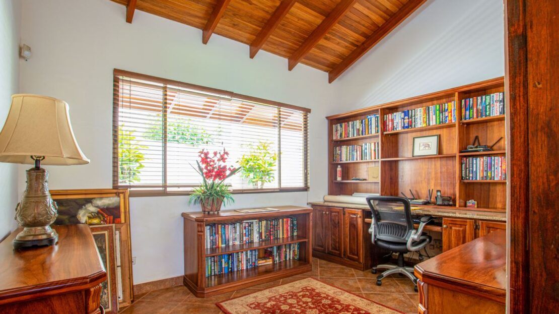 Casa En Venta En Atenas, Vista Atenas Con Casa De Huéspedes Y Piscina-House For Sale In Atenas, Vista Atenas With Guest House And Pool.cod.143996