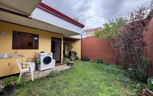 Tres Ríos: Casa de Una Planta en Residencial Monserrat con 200 Metros de Lote. #145672