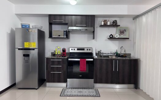 Curridabat: Alquiler de Apartamento en Condominio Cipreses de Granadilla Amueblado con 2 Habitaciones.