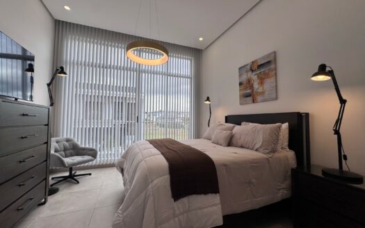 Curridabat: Casa en Condominio Ayarco 385 100% Amueblada con Espectaculares Acabados + 3 Parqueos. #145684