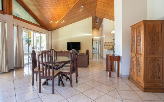 Casa En Venta En Atenas, Hacienda Atenas Con Piscina Infinity Y Amplio Terreno – House For Sale In Atenas, Hacienda Atenas With Infinity Pool And Large Lot.cod.144035