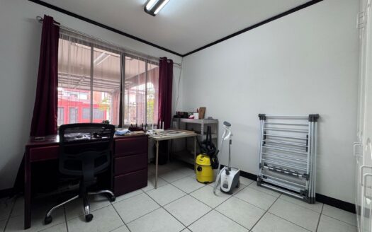 Tres Ríos: Casa de Una Planta en Residencial Monserrat con 200 Metros de Lote. #145672