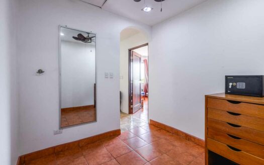 Villa en Venta en Montezuma Puntarenas con Vista al Mar y 8.485m² COD:145634