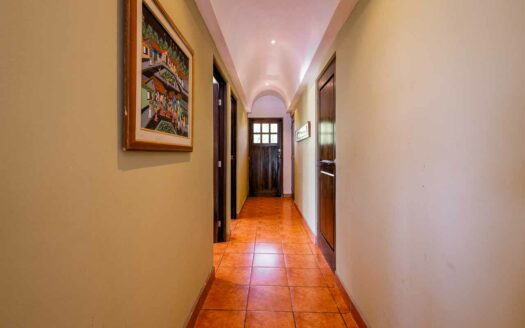 Villa en Venta en Montezuma Puntarenas con Vista al Mar y 8.485m² COD:145634