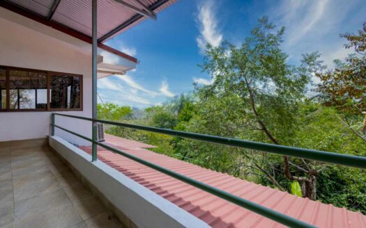 Villa en Venta en Montezuma Puntarenas con Vista al Mar y 8.485m² COD:145634