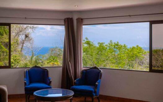 Villa en Venta en Montezuma Puntarenas con Vista al Mar y 8.485m² COD:145634