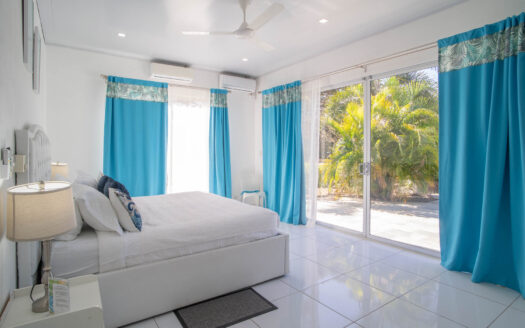 Casa Moderna con Piscina en Santa Cruz – Amplio Terreno y Privacidad a 20 Min de Tamarindo 🌿 COD:145852