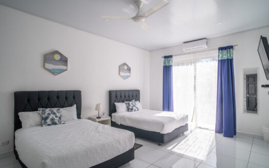 Casa Moderna con Piscina en Santa Cruz – Amplio Terreno y Privacidad a 20 Min de Tamarindo 🌿 COD:145852