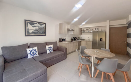 Apartamento En Venta En Punta Leona, Vista A La Montaña, Piso 16, Entrega Inmediata COD. 145330