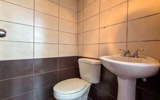 Oficina En Alquiler En Montes De Oca En Condominio Con Seguridad 24/7 cod.F145364